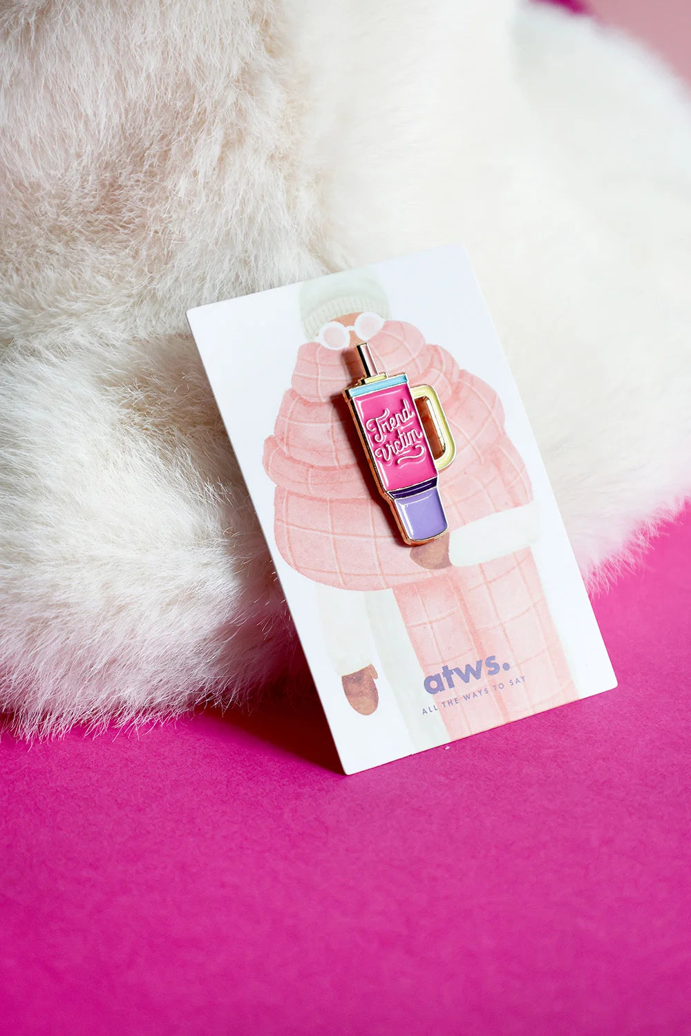 all-the-ways-to-say-trend-victim-pin-s-mode-dor-36-mm image 5