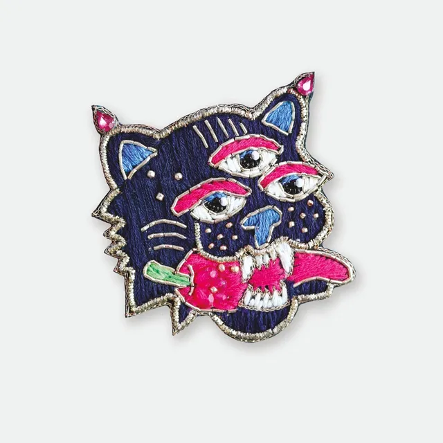 all-the-way-to-say-pin-s-mexican-tiger-broche-brod-e-65x60-mm image 1