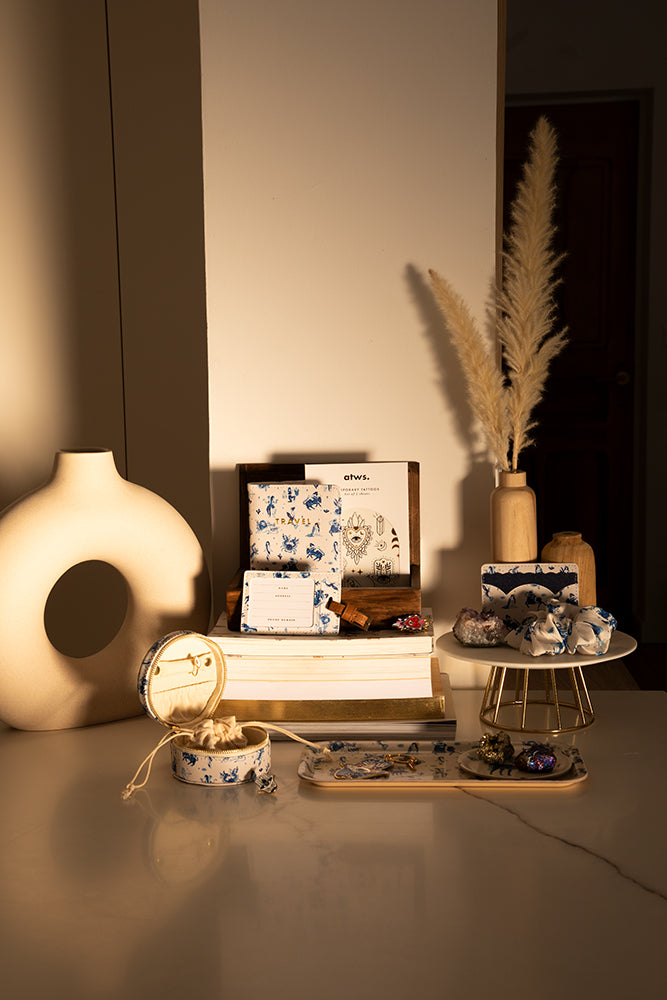 all-the-ways-to-say-astro-kit-de-voyage-bleu-passeport image 5