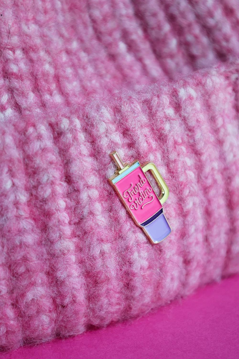 all-the-ways-to-say-trend-victim-pin-s-mode-dor-36-mm image 2