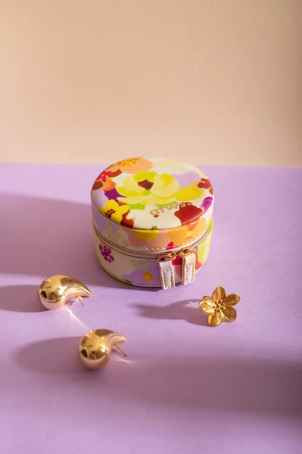 all-the-ways-to-say-spring-sweets-bo-te-bijoux-ronde-florale image 3