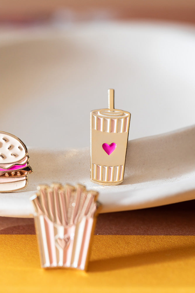 all-the-way-to-say-junk-food-pin-s-mail-dor-burger image 4