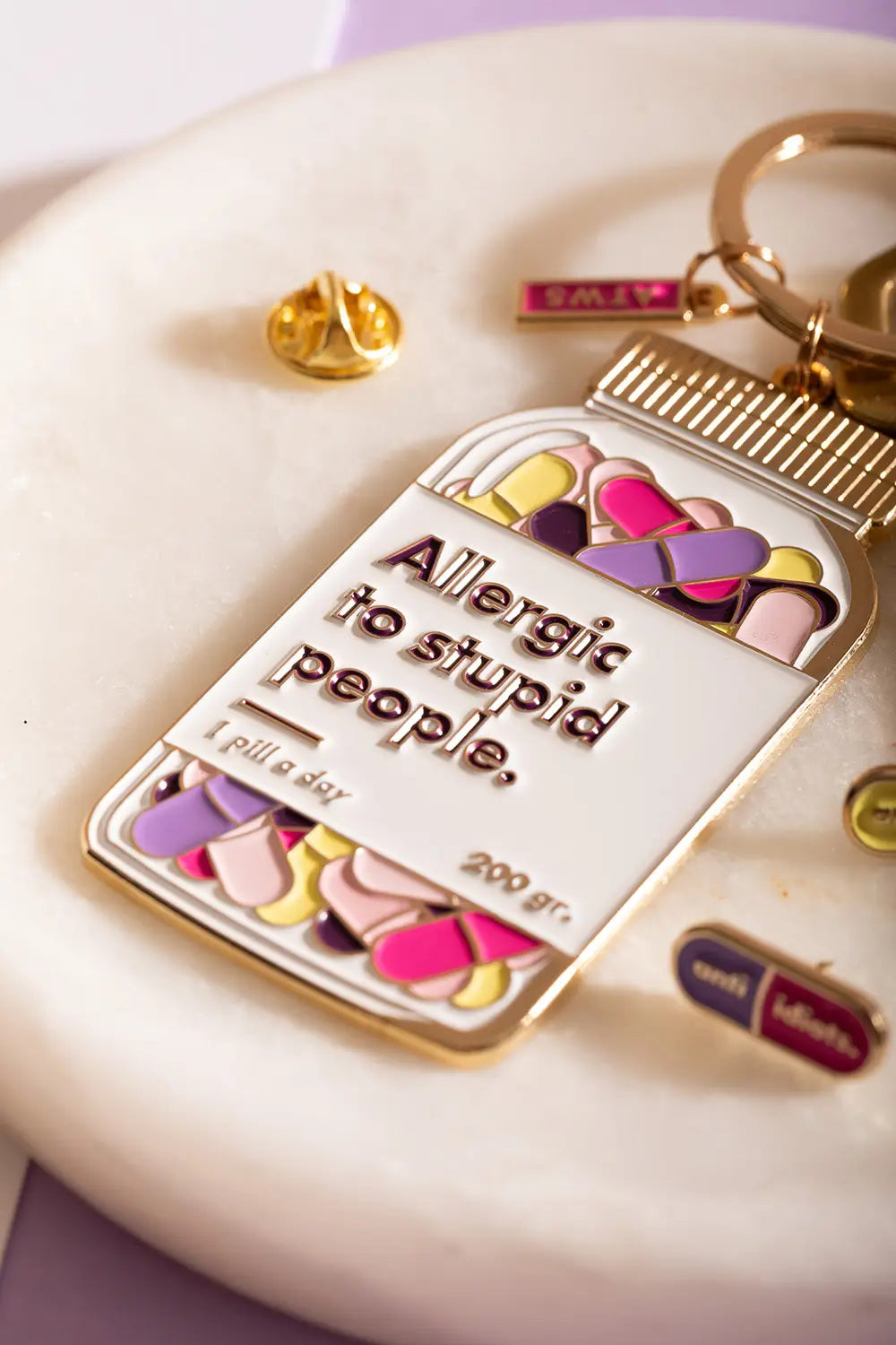 all-the-ways-to-say-allergic-to-porte-cl-s-mail-dor-71mm image 3