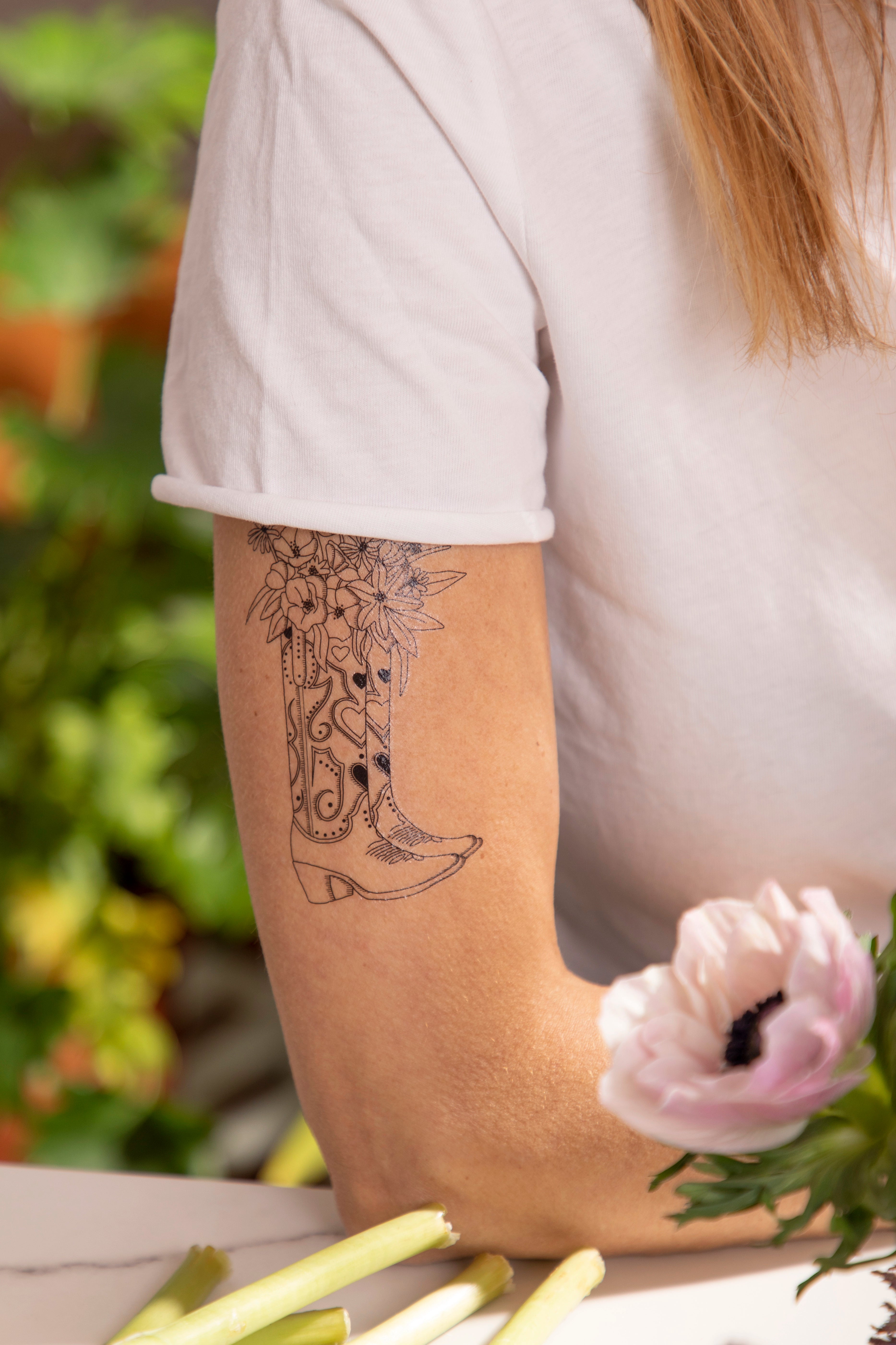 all-the-ways-to-say-santiag-tatouages-temporaires-x2-western image 2