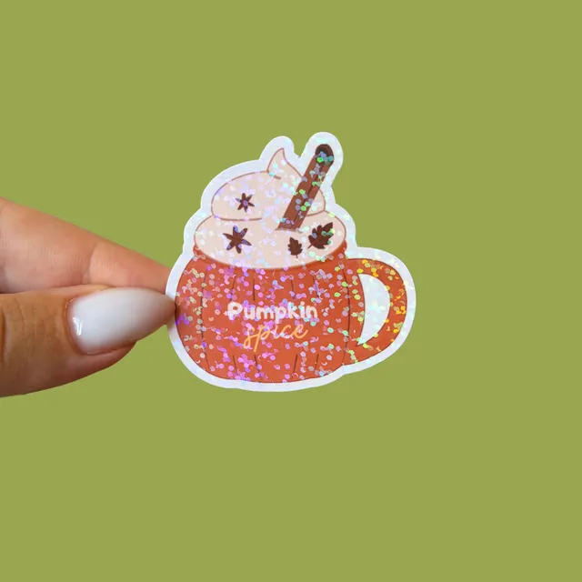 atelier-naholi-stickers-pumpkin-spice-mug-autocollant-automne-5cm image 1
