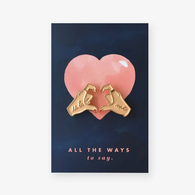 all-the-ways-to-say-hands-of-love-pin-s-c-ur-dor-30-mm image 1