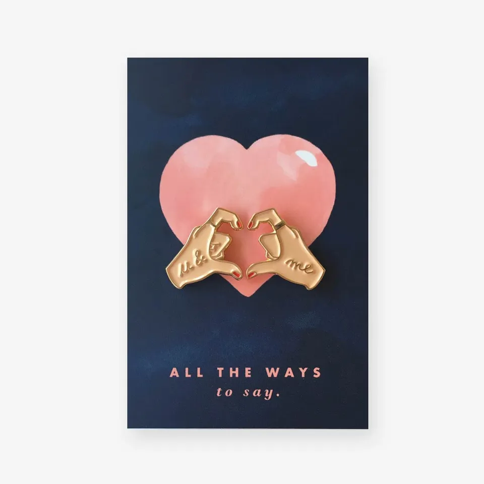 all-the-ways-to-say-hands-of-love-pin-s-c-ur-dor-30-mm image 1