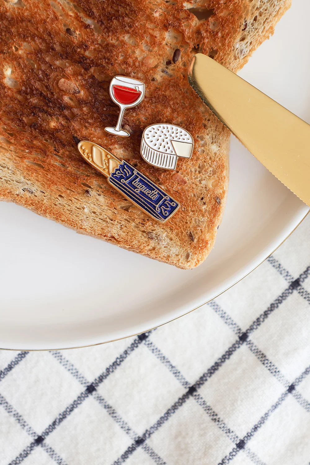 all-the-ways-to-say-french-kit-pin-s-mail-pack-de-3 image 4