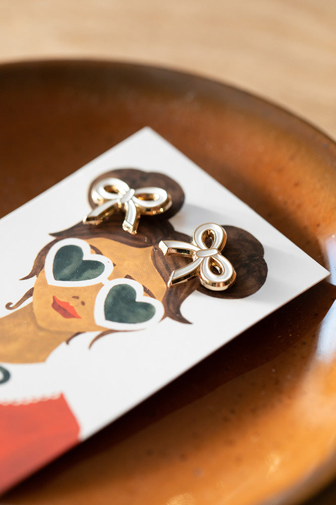 all-the-way-to-say-bows-pin-s-n-ud-dor-maill image 3