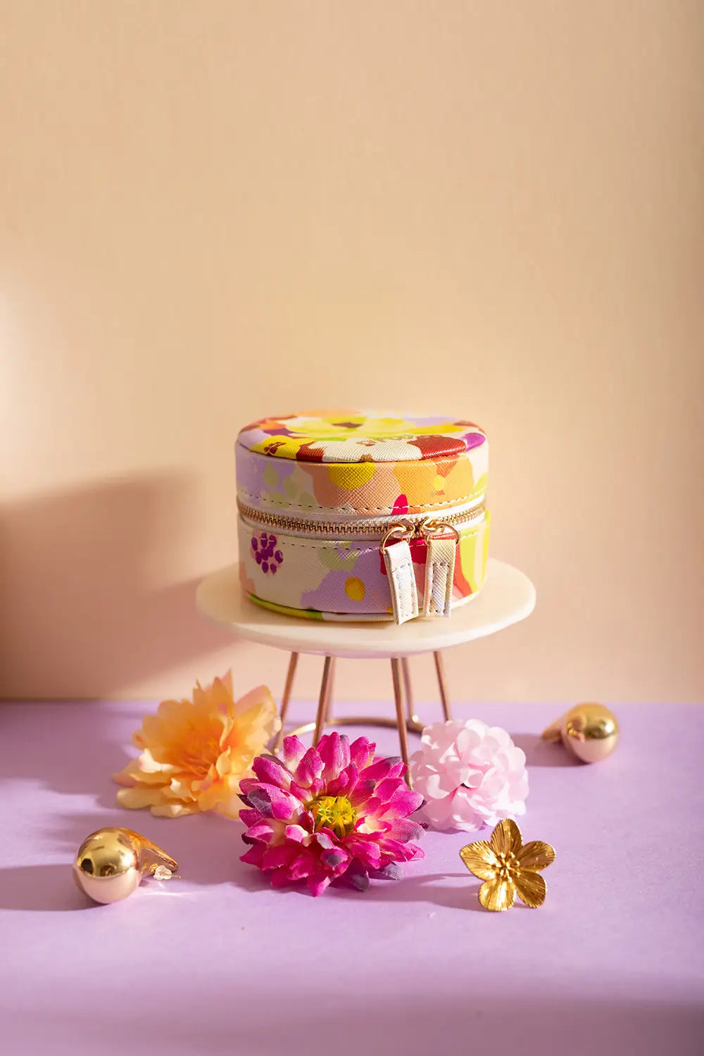 all-the-ways-to-say-spring-sweets-bo-te-bijoux-ronde-florale image 4