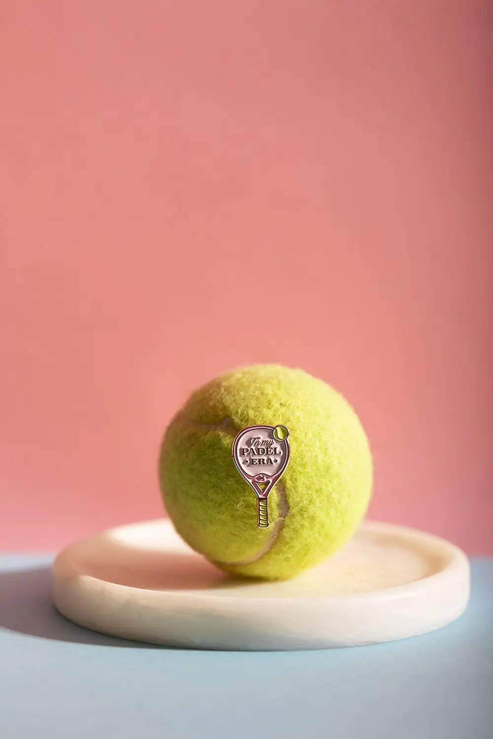 all-the-way-to-say-padel-era-pin-s-mail-dor-17x31-mm image 4