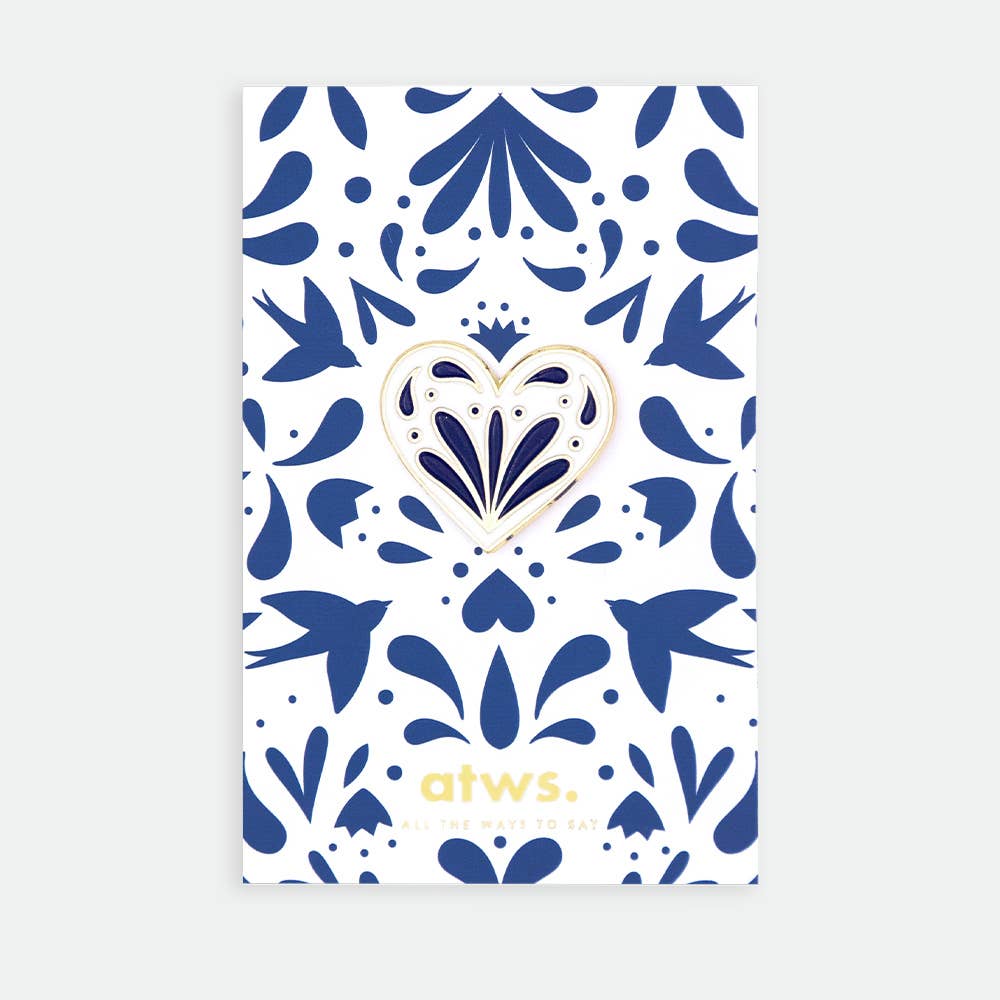 all-the-way-to-say-blue-heart-pin-s-c-ur-bleu image 1