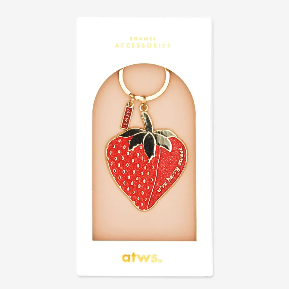 all-the-way-to-say-strawberry-porte-cl-s-fraise-mail image 1