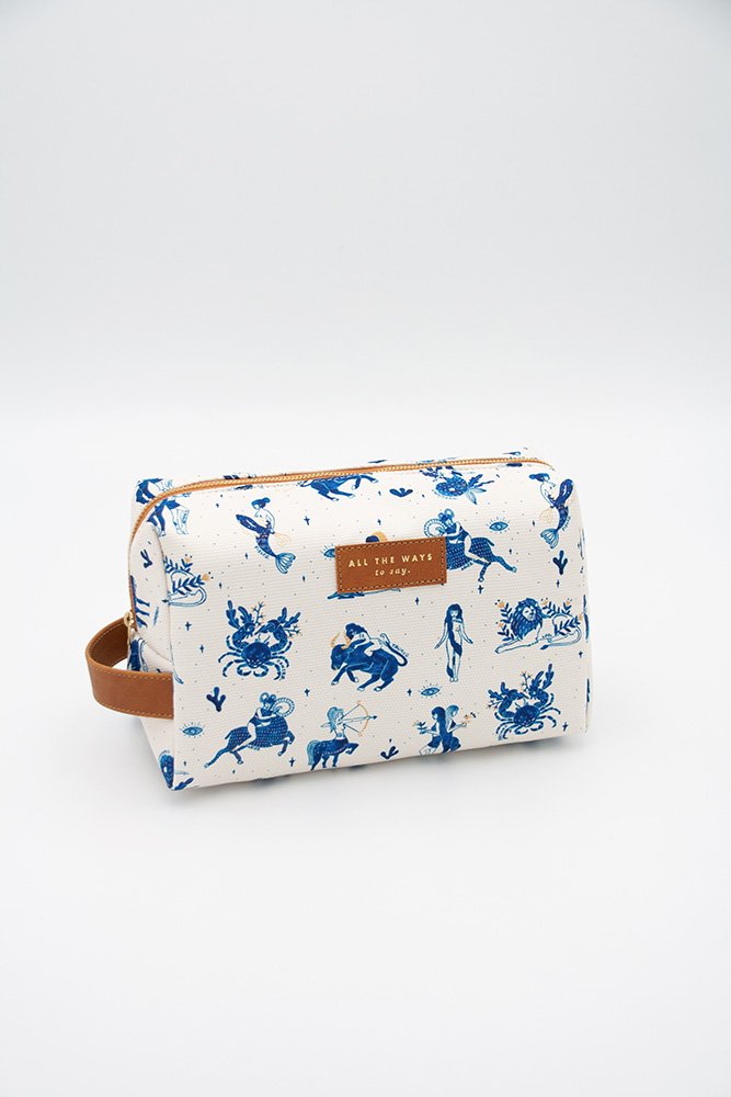 all-the-ways-to-say-astro-trousse-de-toilette-bleu-24-cm image 8