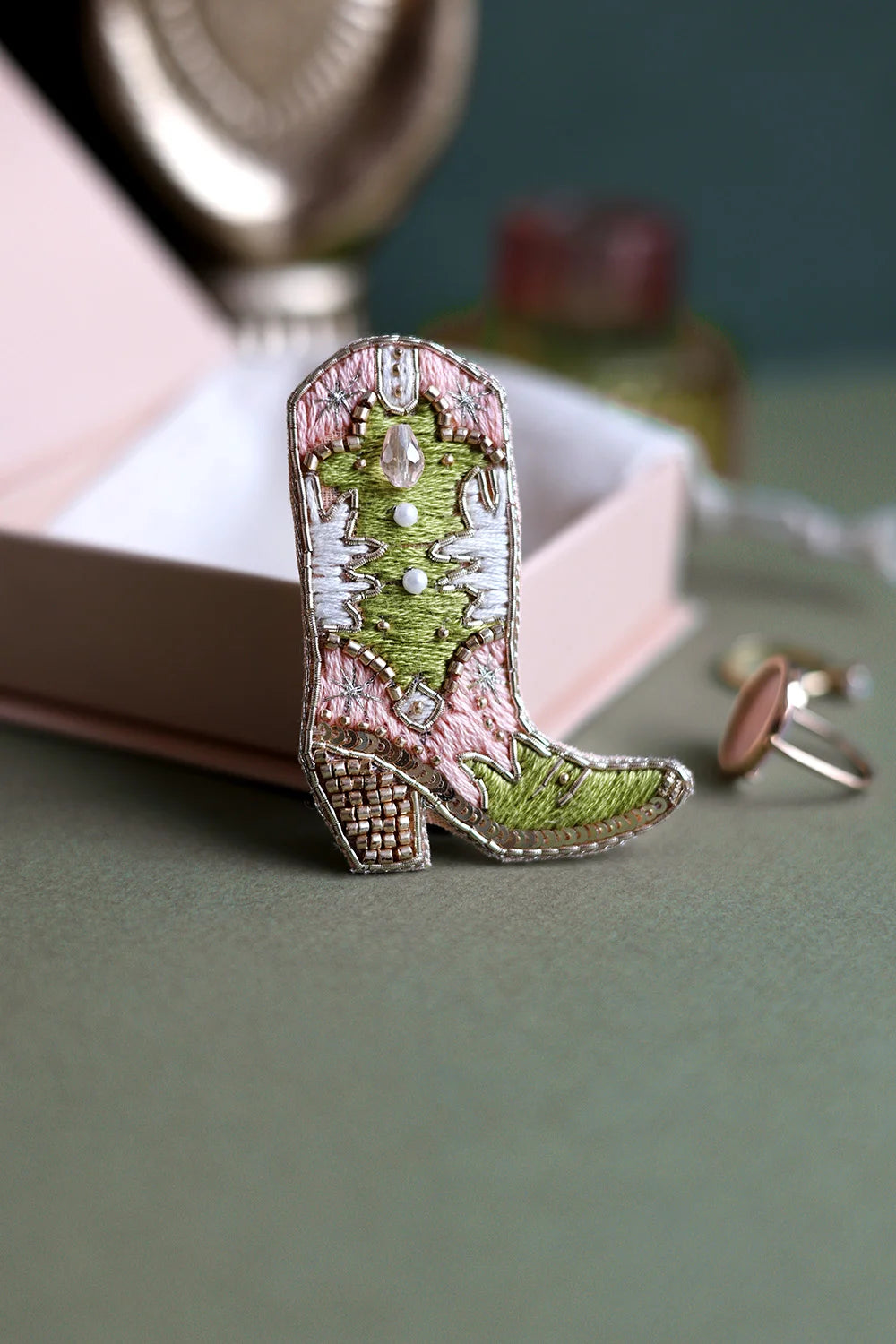 all-the-ways-to-say-santiag-broche-botte-cowboy-70x50 image 6