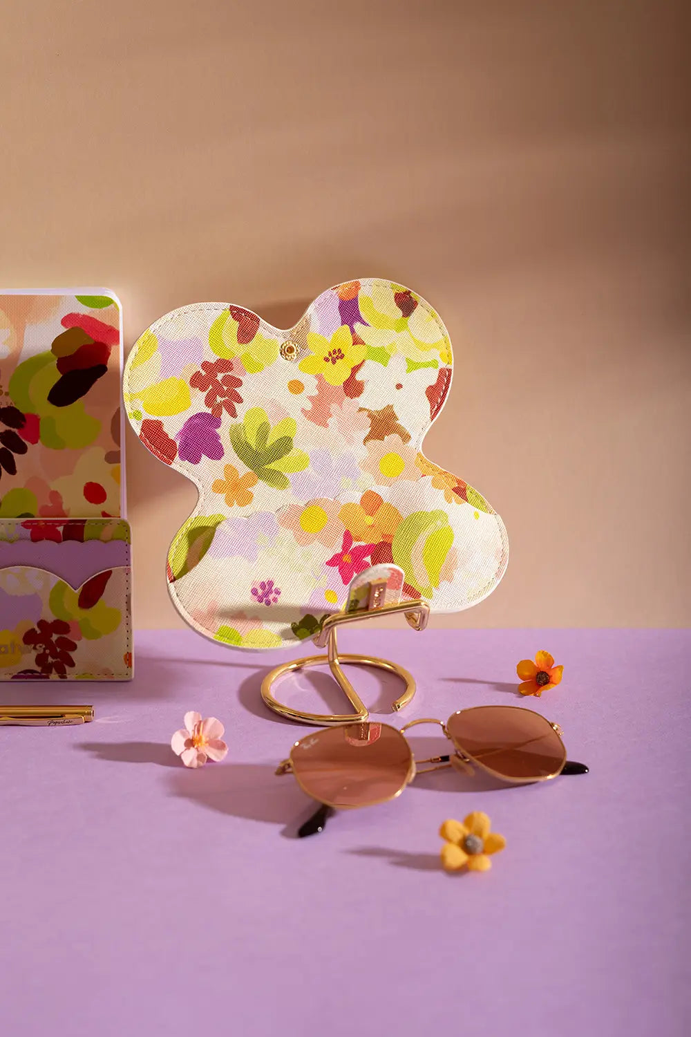 all-the-ways-to-say-spring-sweets-tui-lunettes-floral-cuir-pu image 3