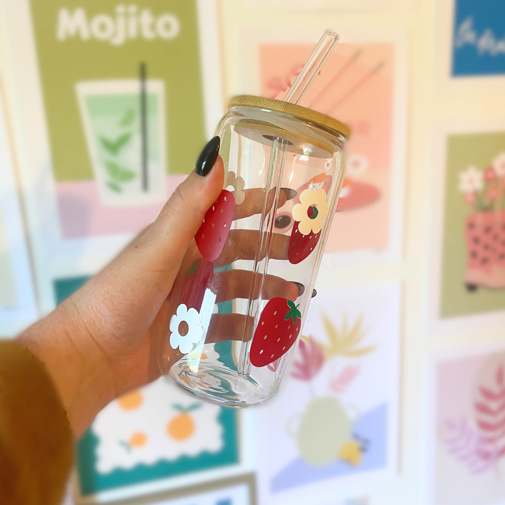 atelier-naholi-verre-cannette-fraises-500-ml-paille-verre image 3
