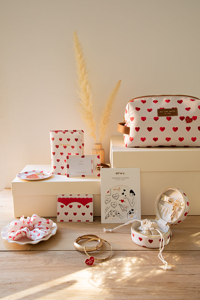 all-the-ways-to-say-heart-bo-te-bijoux-coeur-voyage-pu image 6