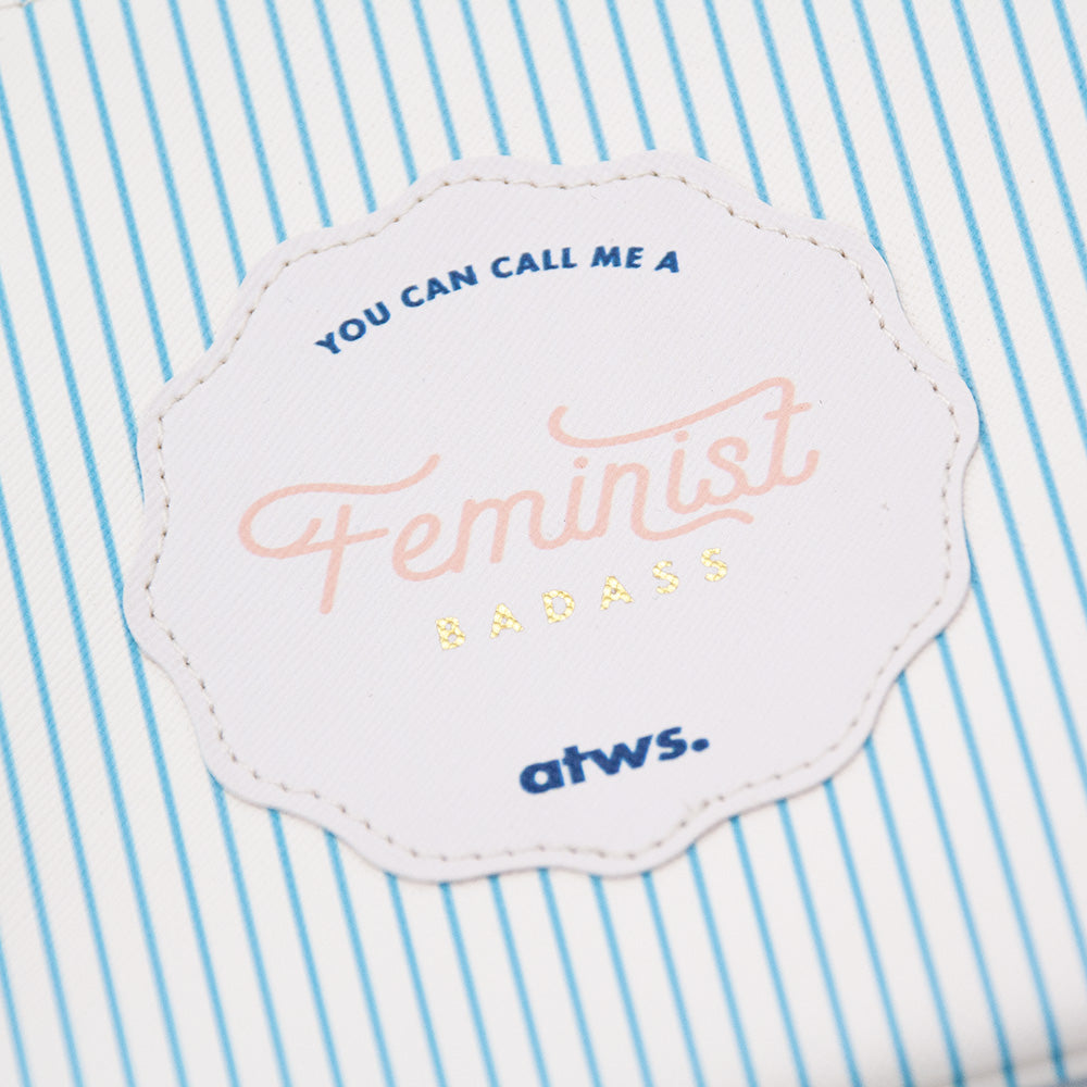 all-the-ways-to-say-feminist-badass-pochette-similicuir-19x14 image 4