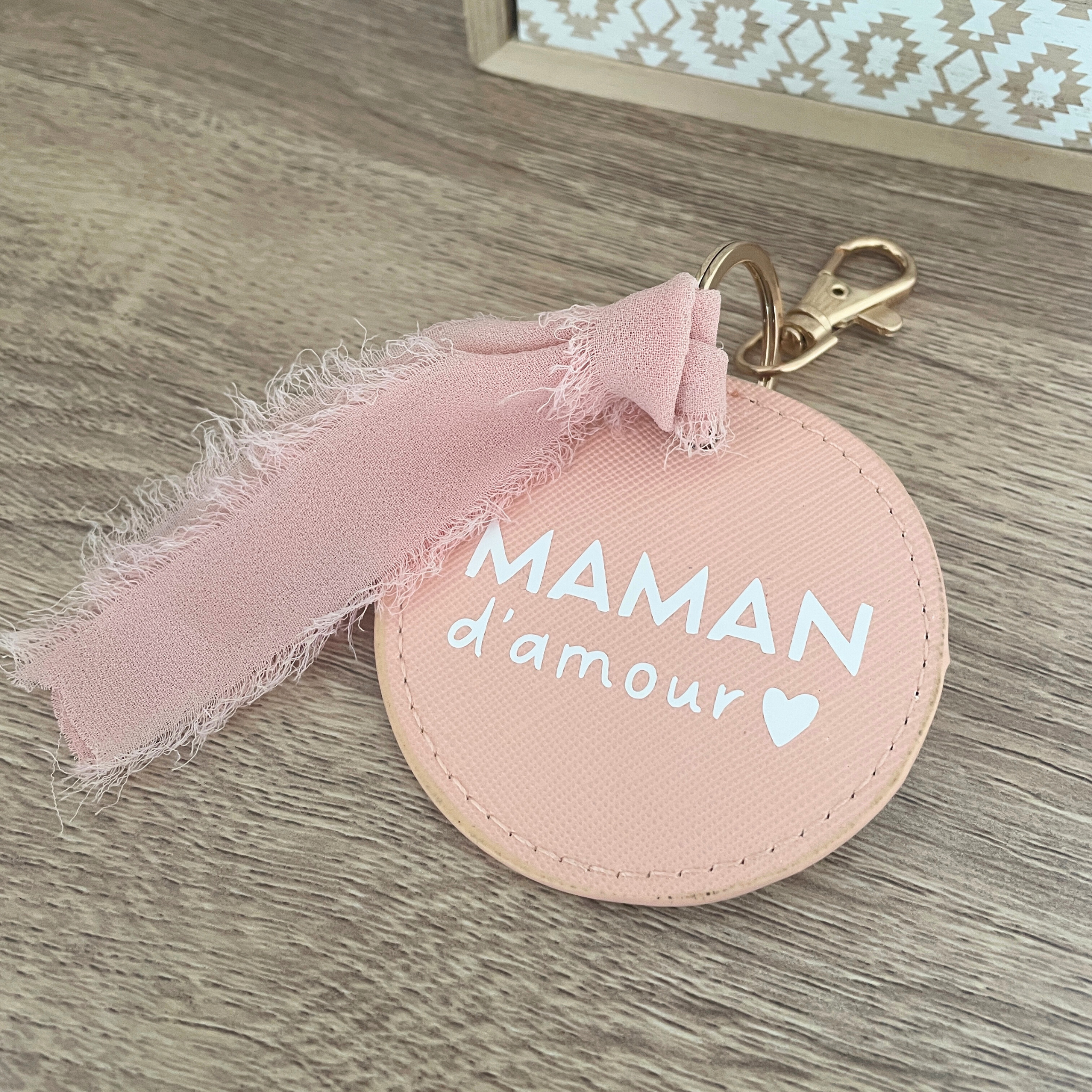 atelier-naholi-porte-cl-ruban-rose-simili-cuir-7-cm image 2