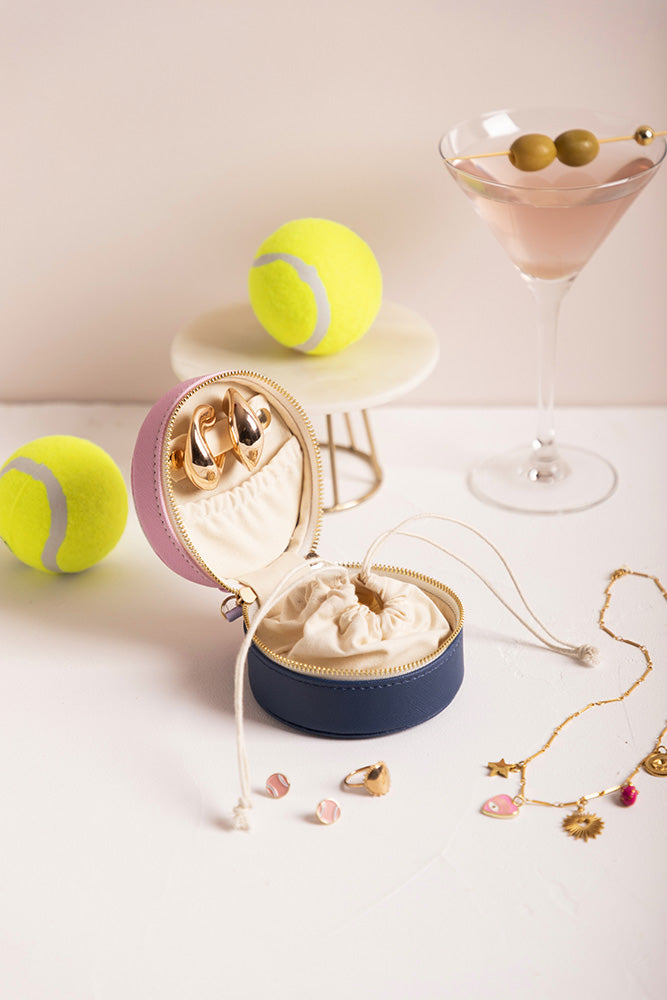 all-the-ways-to-say-after-tennis-club-bo-te-bijoux-ronde image 2