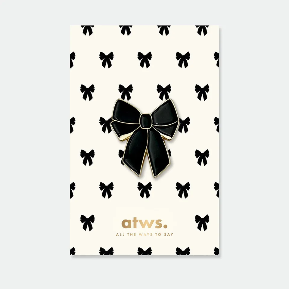 all-the-ways-to-say-black-bow-pin-s-noeud-noir-dor-mail image 1