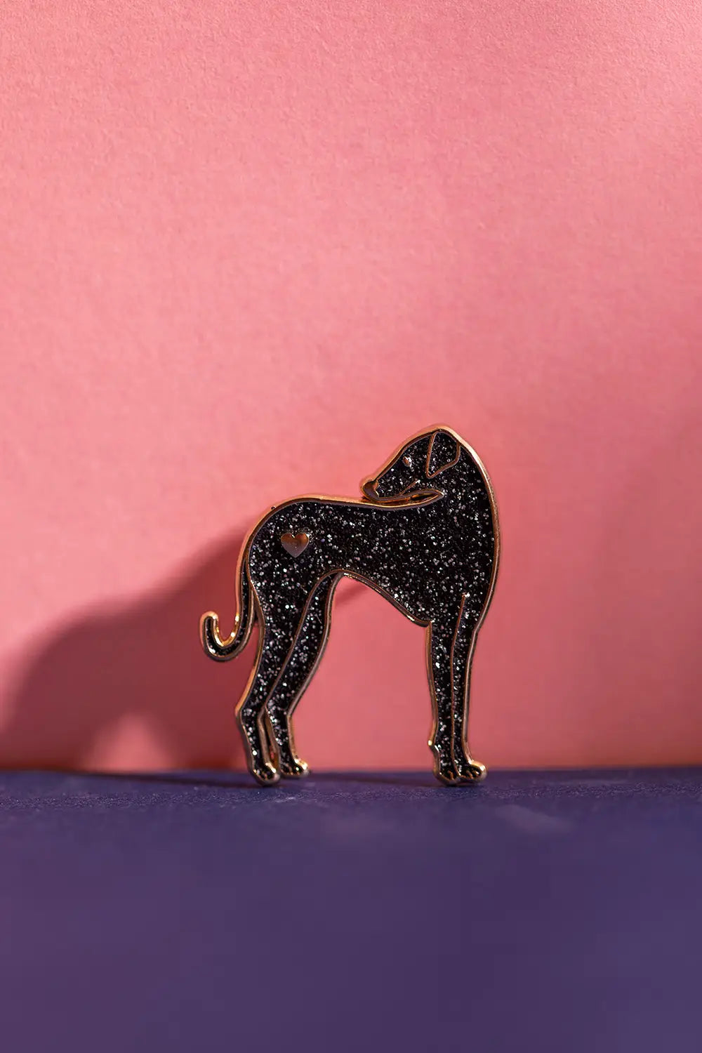 all-the-ways-to-say-greyhound-pin-s-l-vrier-mail-dor-30mm image 2