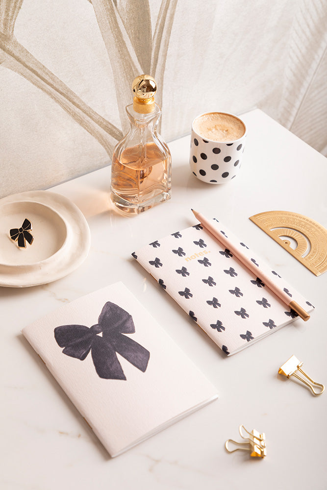 all-the-ways-to-say-duo-black-bow-carnets-poche-a6-noeud image 2
