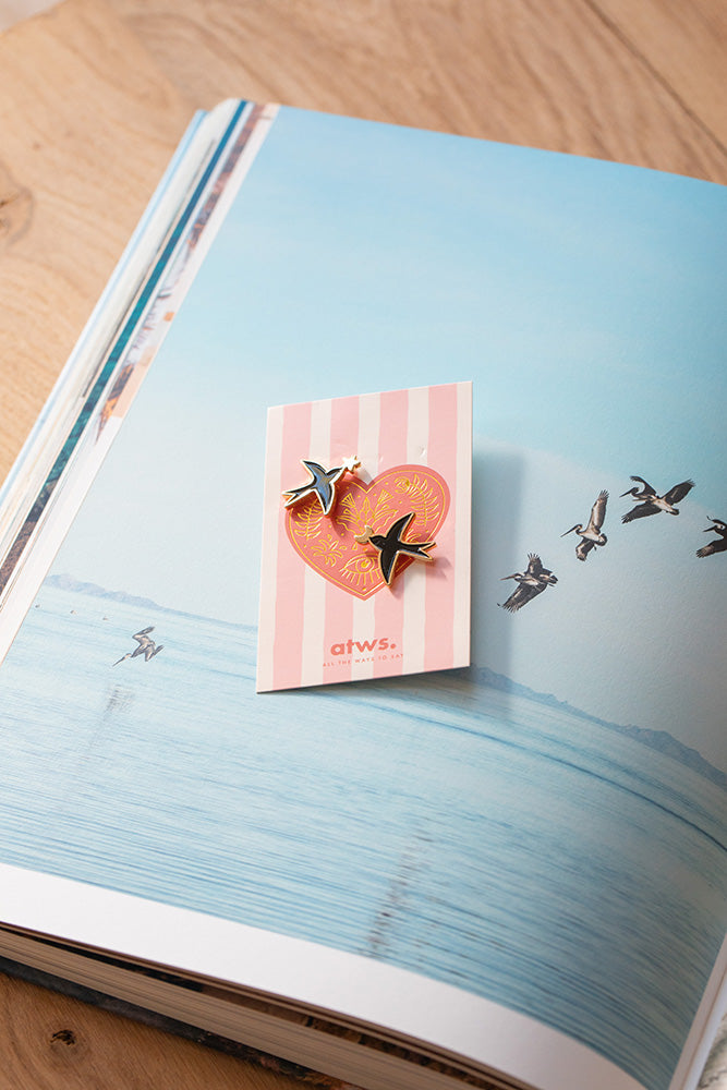 all-the-way-to-say-pin-s-swallows-duo-hirondelles-dor-mail image 3