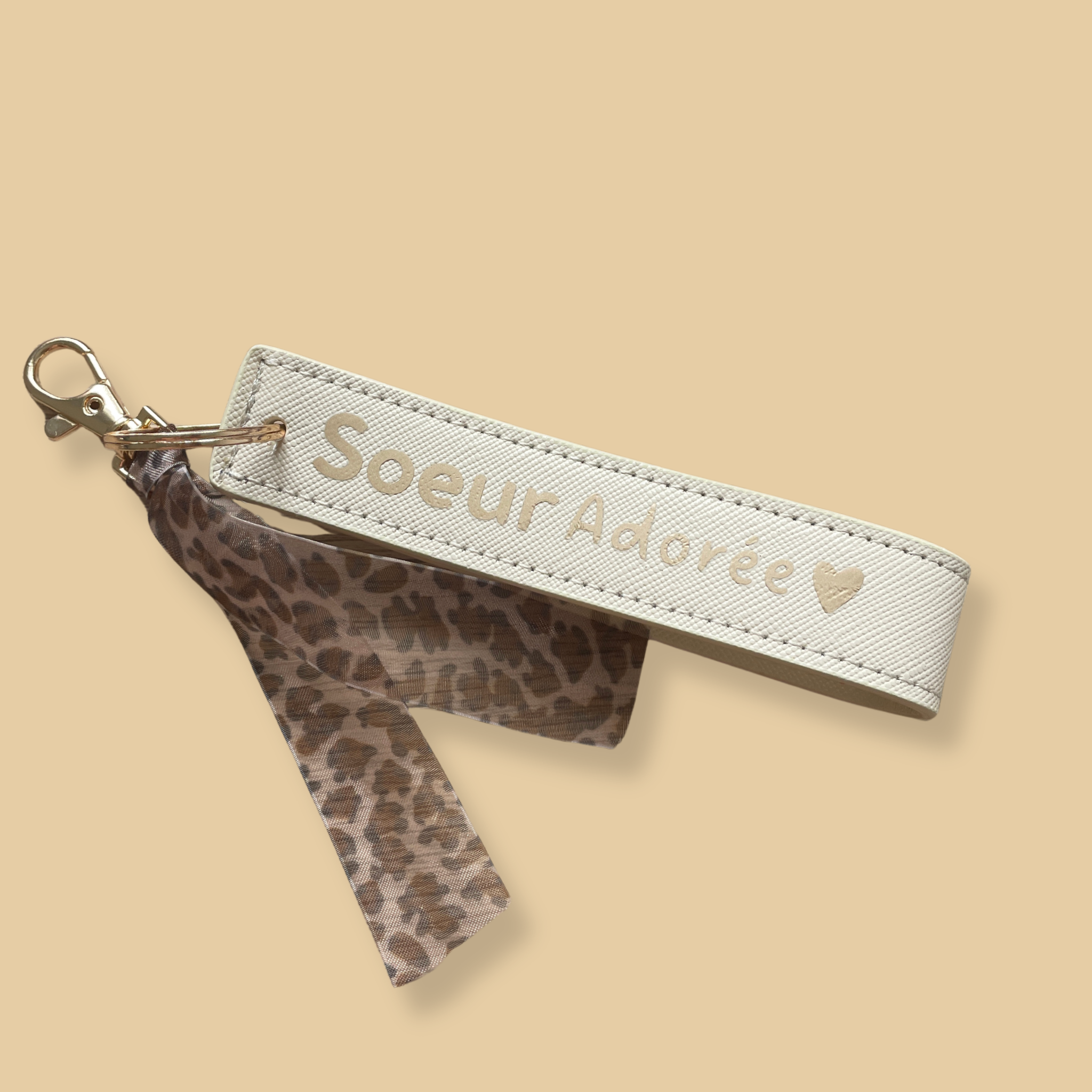 atelier-naholi-porte-cl-dragonne-beige-soeur-d-amour-13-cm image 1