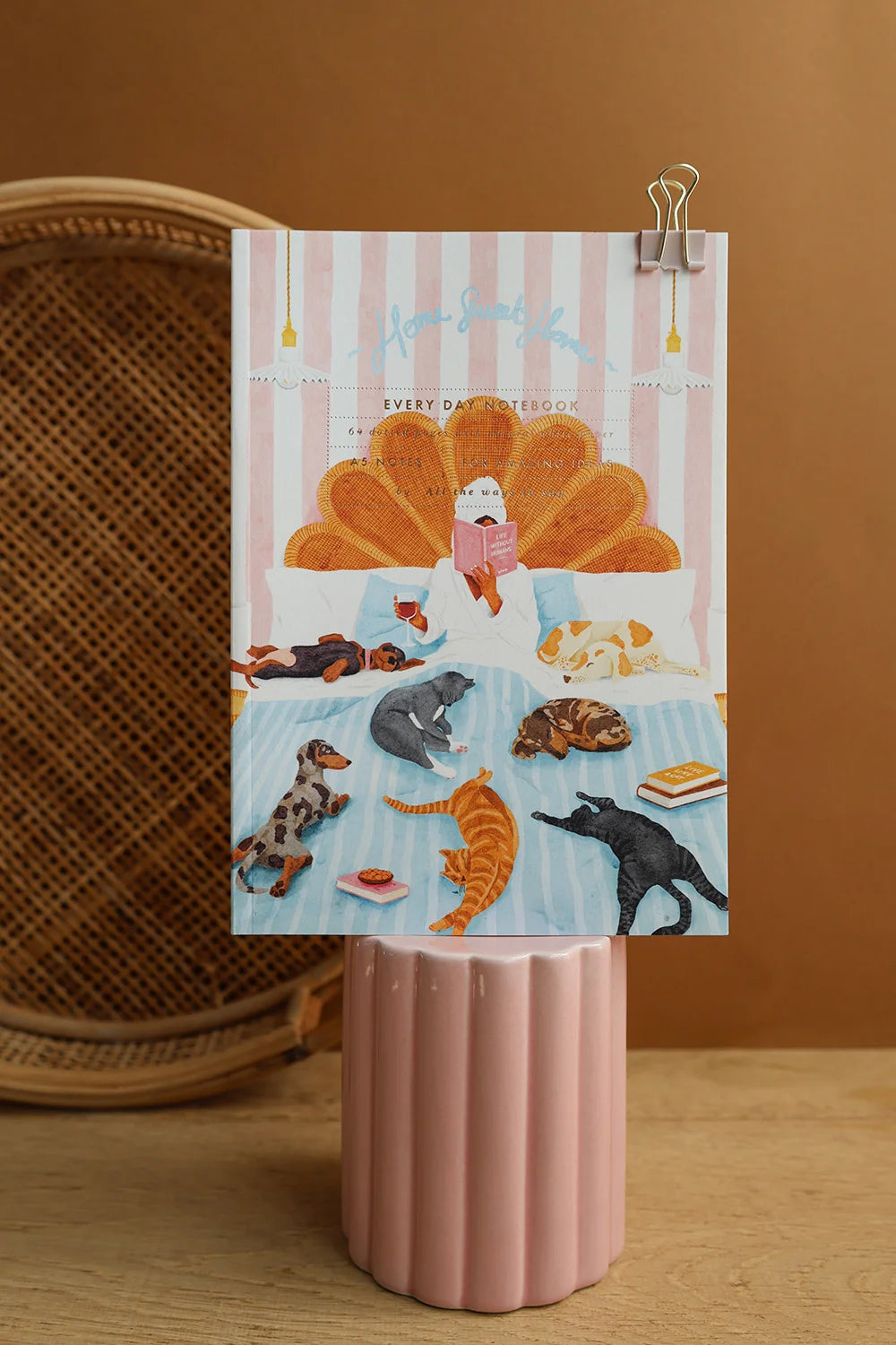 all-the-ways-to-say-without-humans-carnet-a5-dorure-animaux image 2