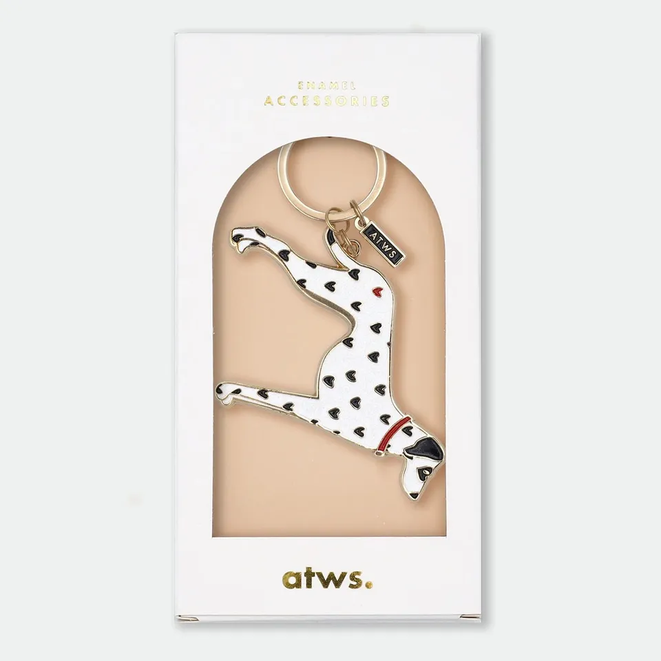 all-the-ways-to-say-dalmatian-lovestory-porte-cl-s-c-ur image 1