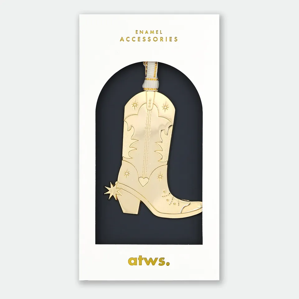 all-the-ways-to-say-gold-santiago-ornement-no-l-botte-dor-e image 1