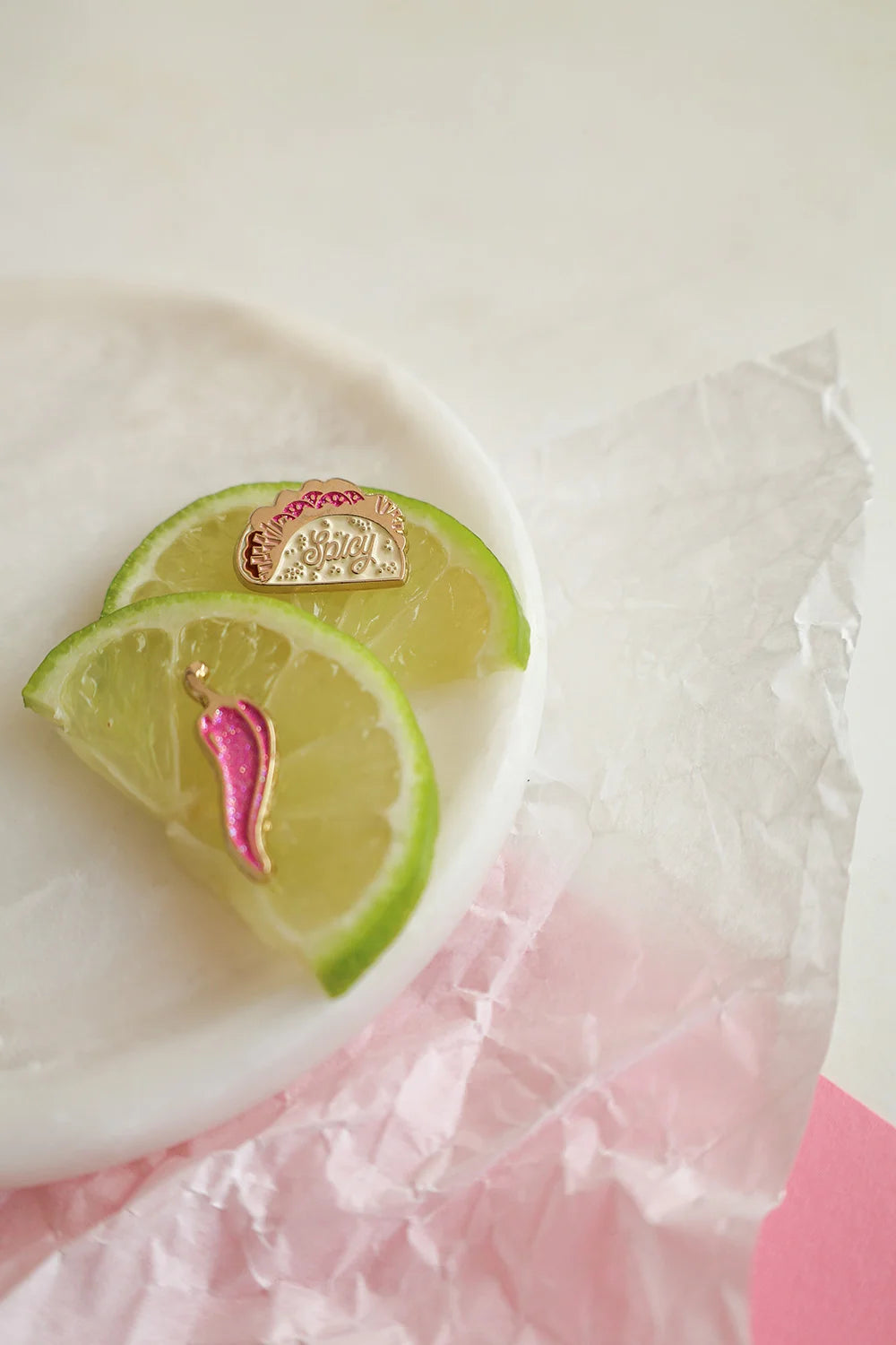 all-the-way-to-say-spicy-lot-3-pin-s-piment-taco-dor image 3
