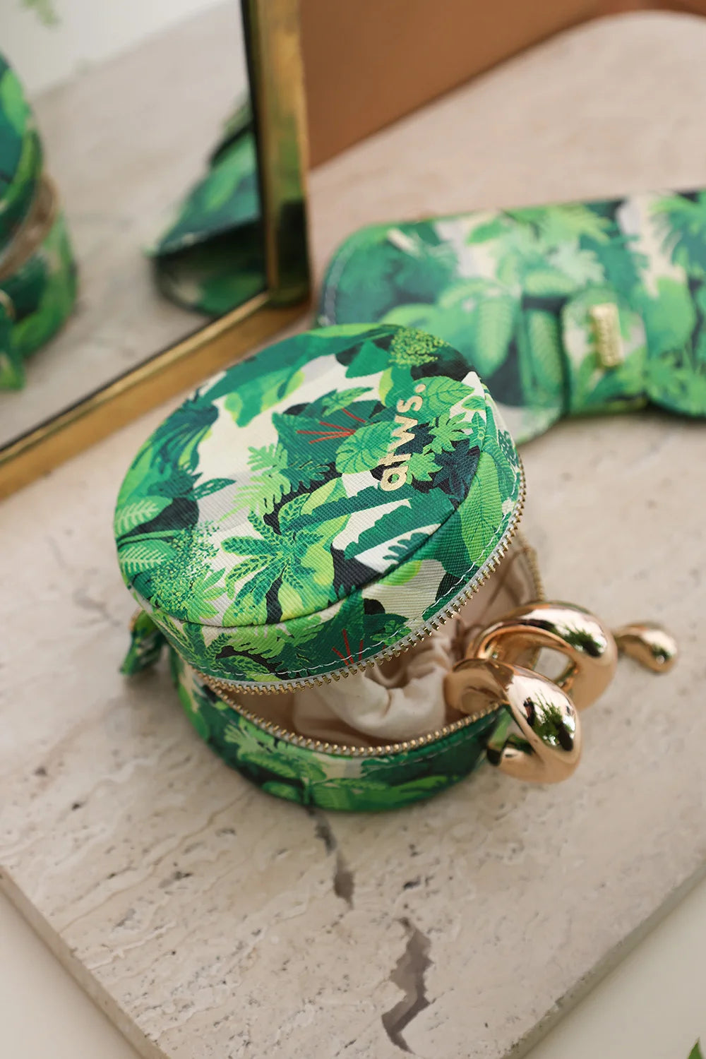 all-the-way-to-say-green-cliff-bo-te-bijoux-ronde-verte-cuir-pu image 3