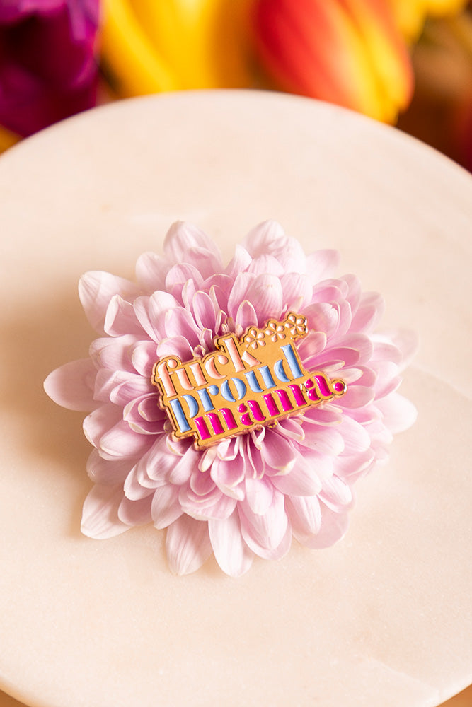 all-the-way-to-say-proud-mama-pin-s-mail-dor-23mm image 3