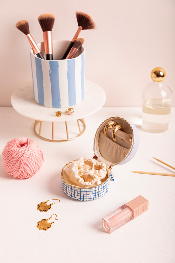all-the-way-to-say-miscellaneous-bo-te-bijoux-ronde-cuir-pu image 2