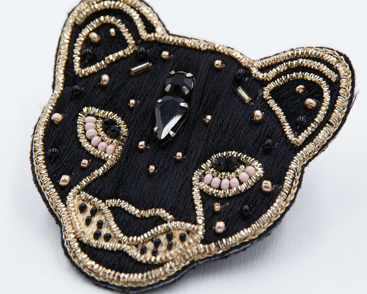 all-the-ways-to-say-black-leopard-broche-brod-e-50x55-mm image 3