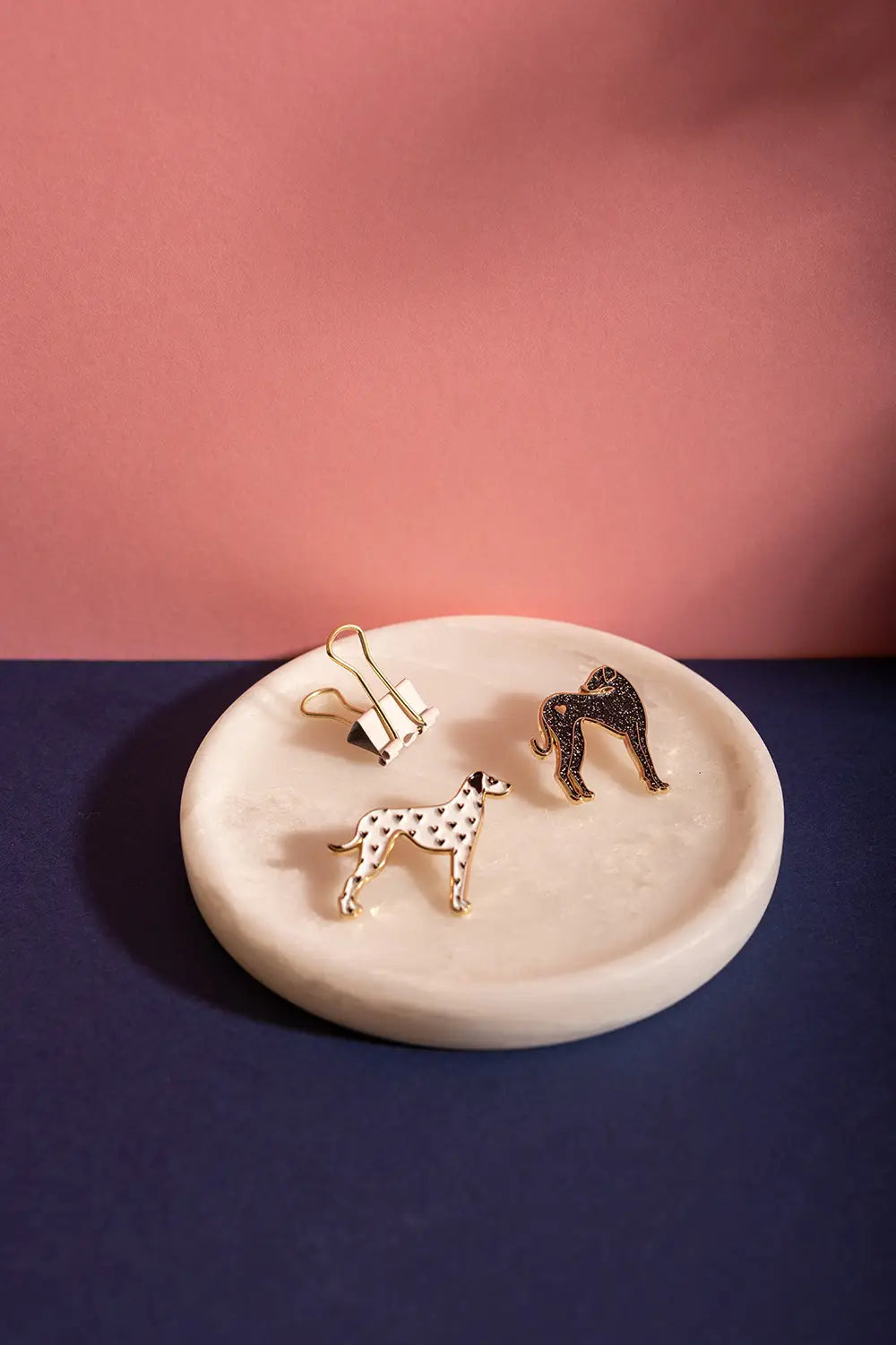 all-the-ways-to-say-greyhound-pin-s-l-vrier-mail-dor-30mm image 7