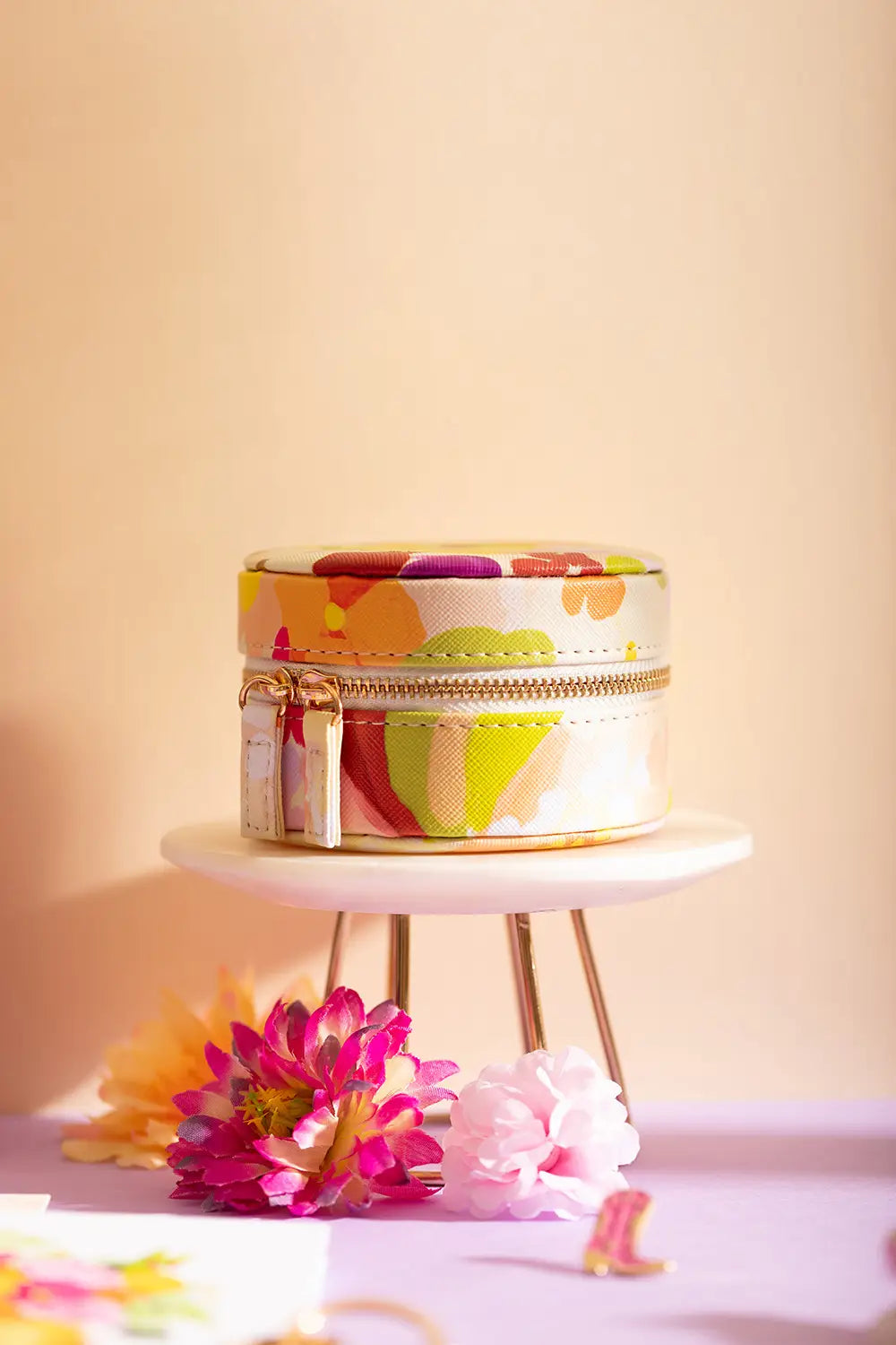 all-the-ways-to-say-spring-sweets-bo-te-bijoux-ronde-florale image 5
