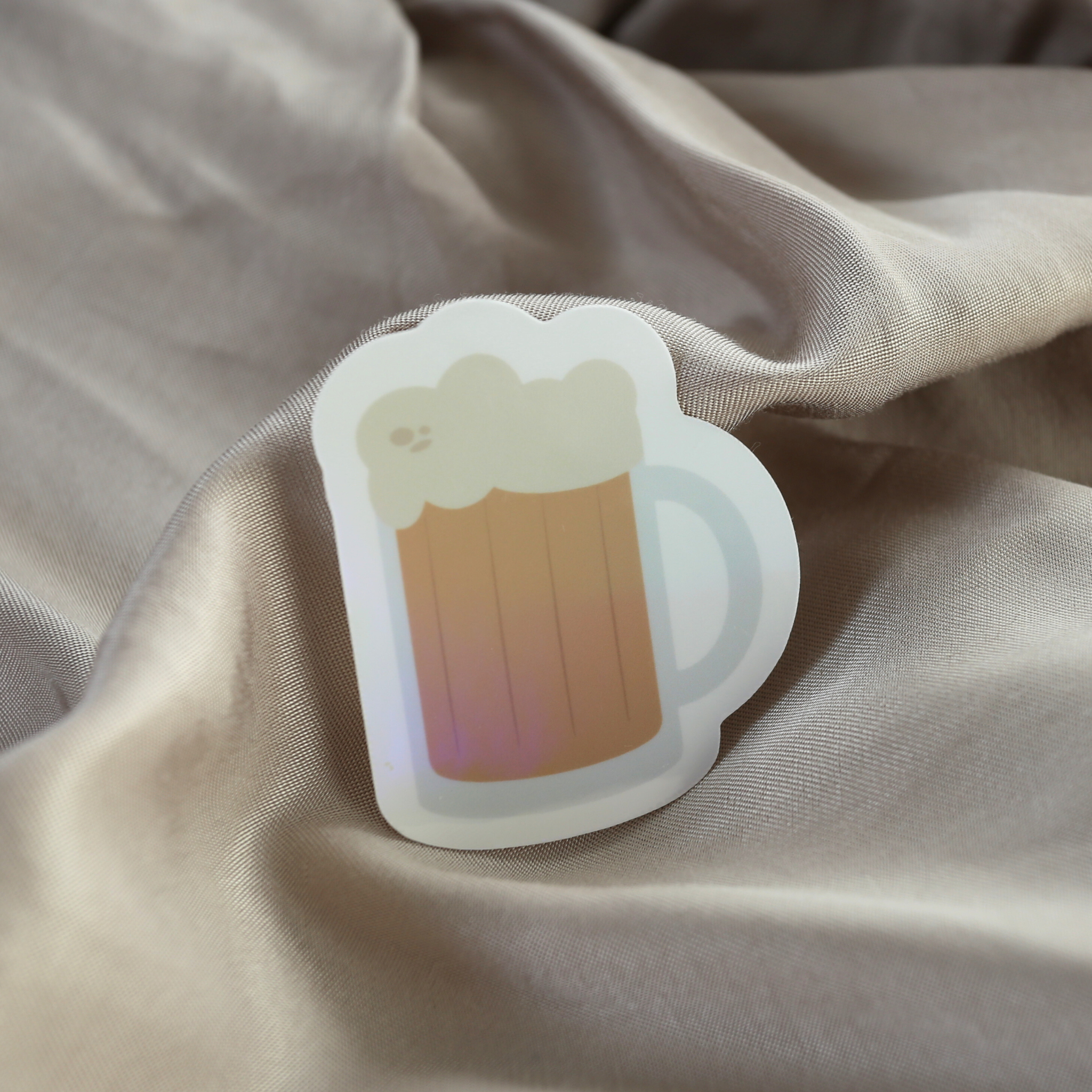 atelier-naholi-stickers-l-unit-chope-de-bi-re-sticker-holo image 2